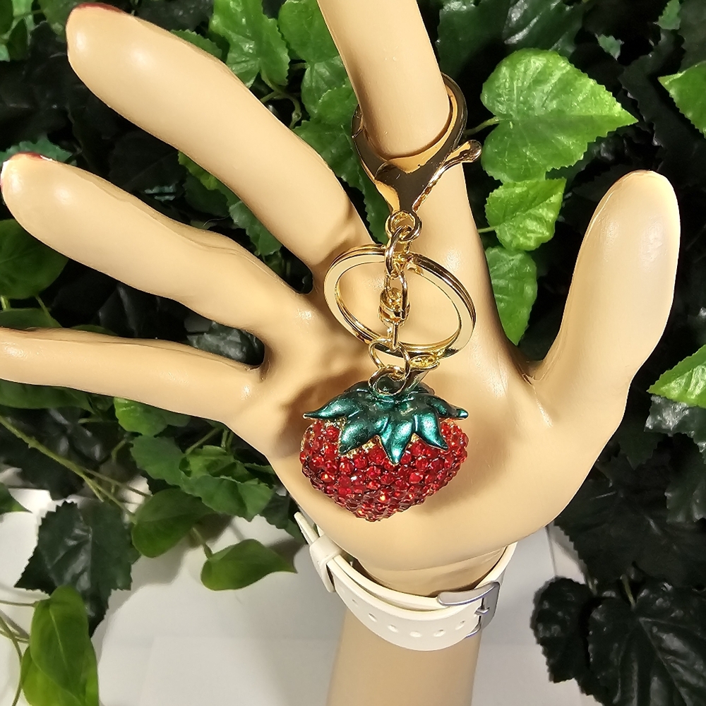 🍓 Charm | Strawberry Keychain Red Rhinestone Crystal bag purse 'Charm' - Picture 14 of 15